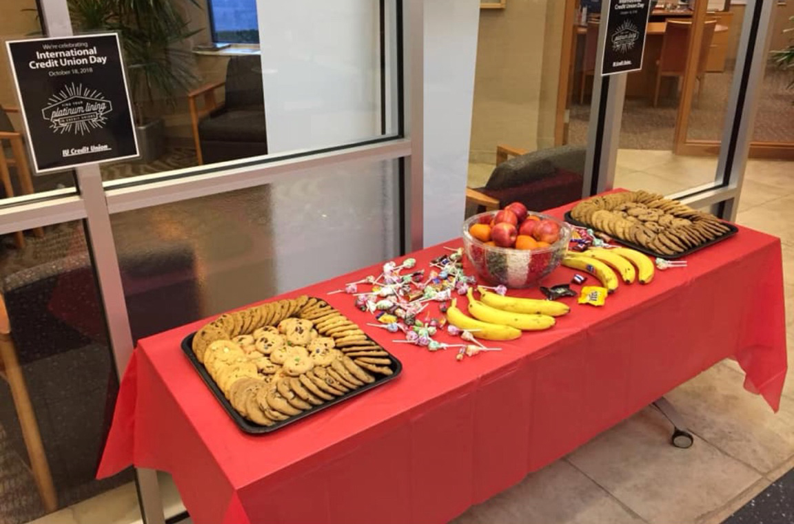 IUCU celebrates ICU day with delicious treats