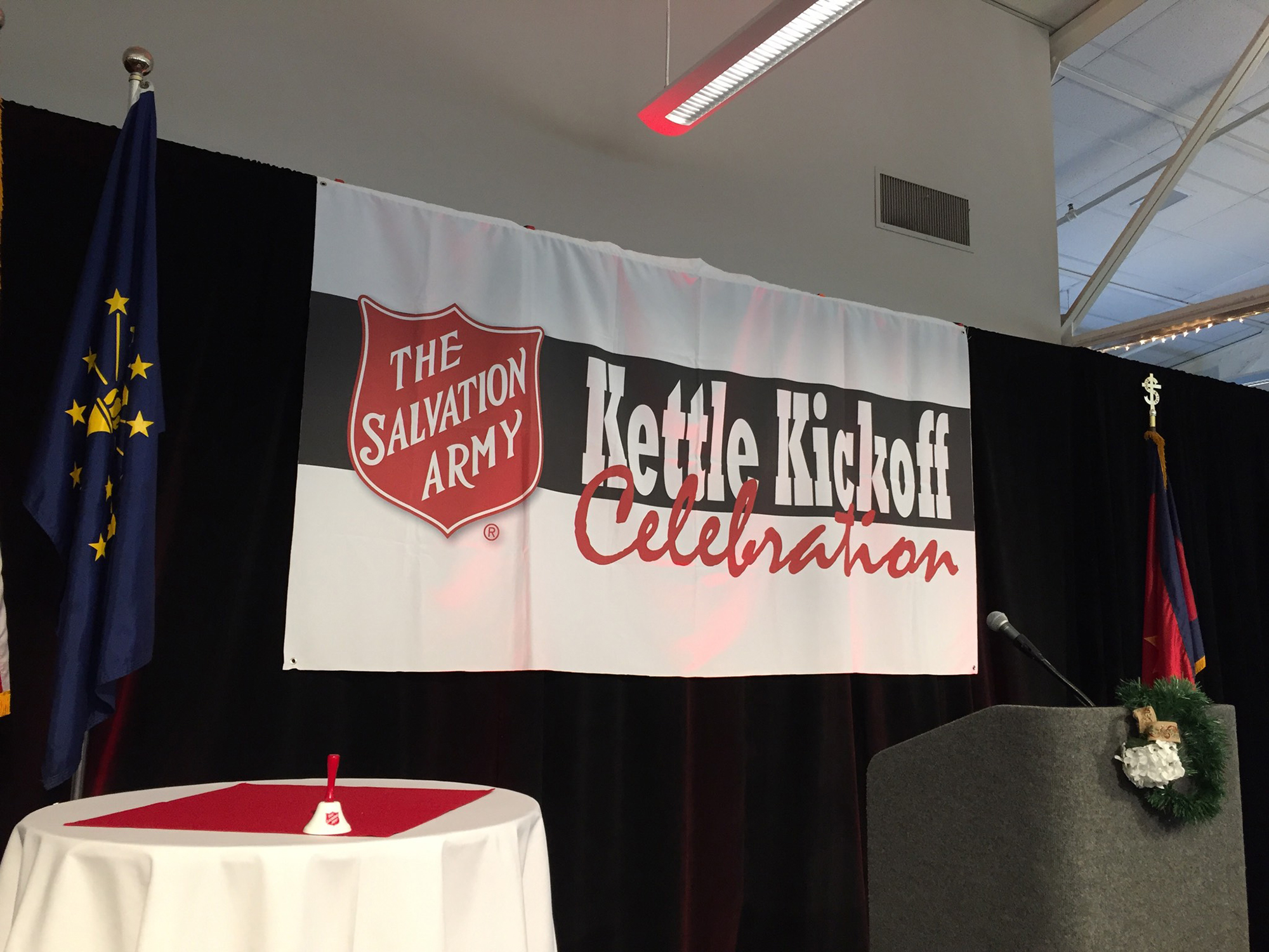 IUCU helps count cash at the 2017 Salvation Army Kettle Kickoff event