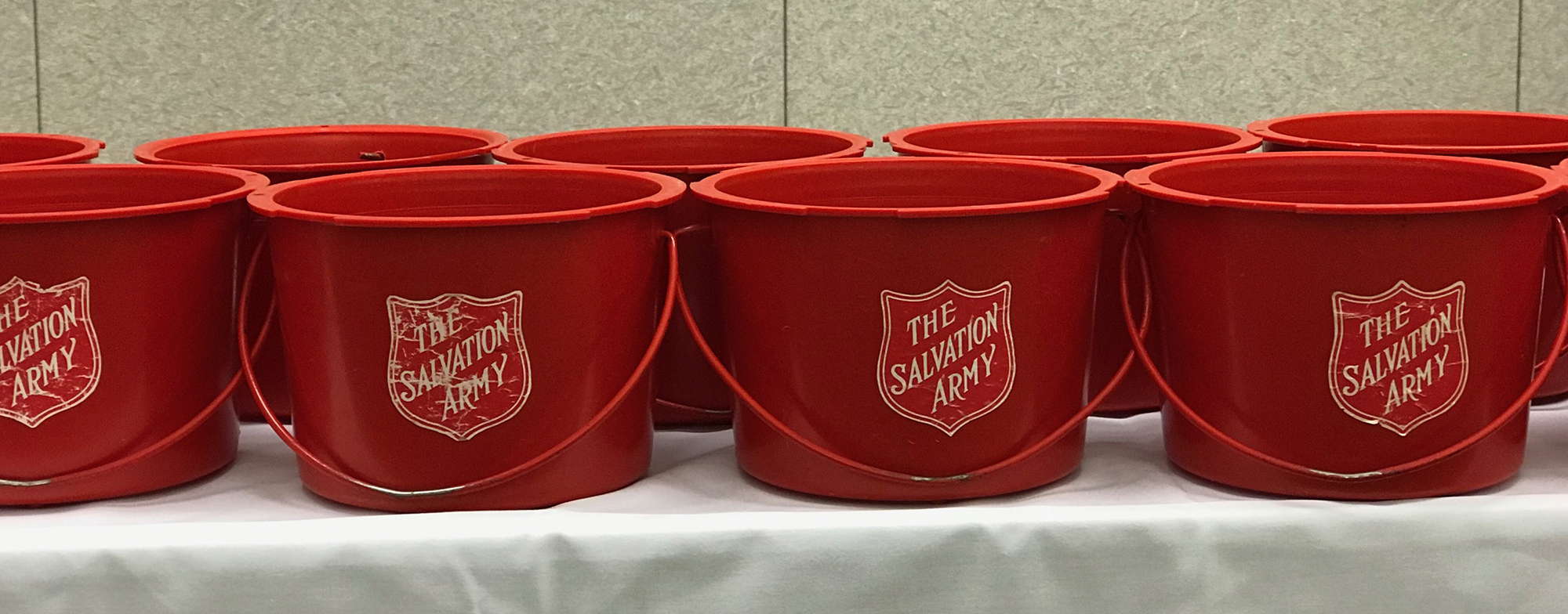 IUCU helps count cash at the 2017 Salvation Army Kettle Kickoff event